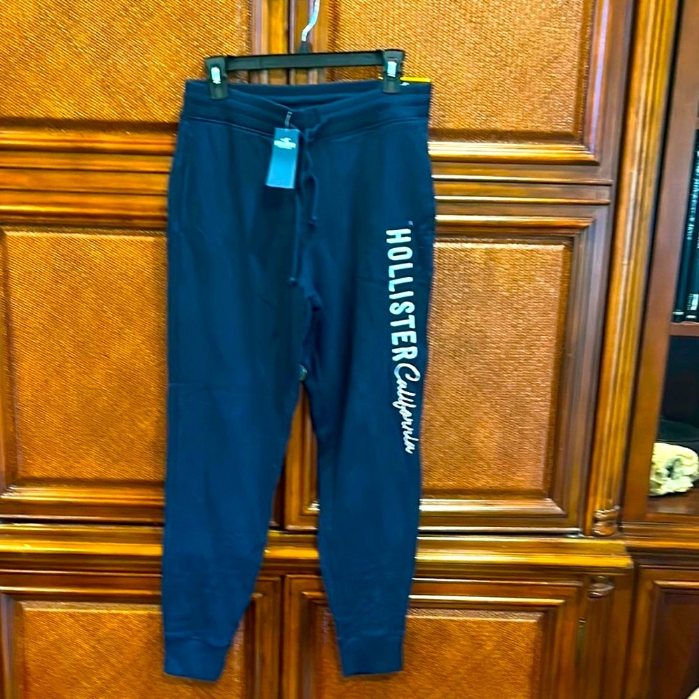 Hollister NWT super cute Hollister  navy blue Jogger sweatpants